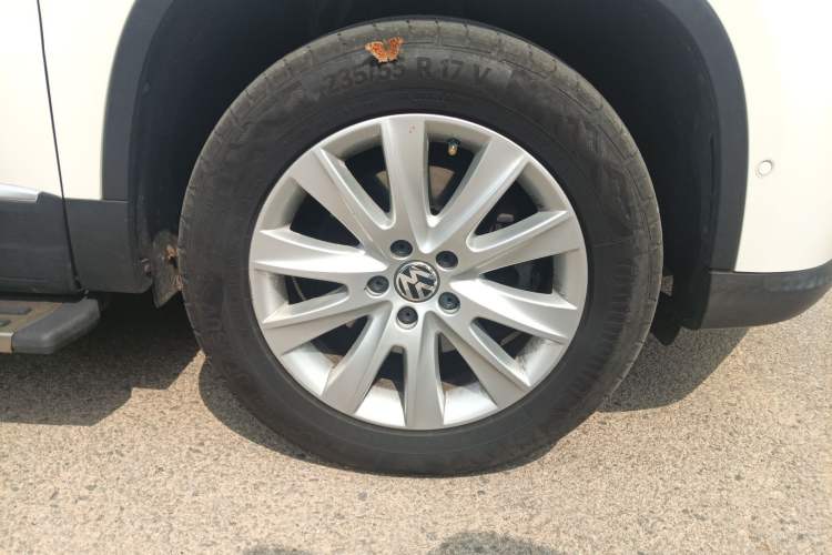 Used Volkswagen Tiguan 2012 2.0 TSI Automatic All-Wheel Drive Flagship Edition
