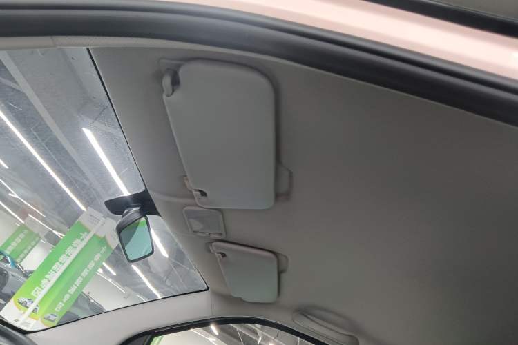 Used Wuling Hongguang MINIEV 2021 Macaron Premium Model – Lithium Iron Phosphate Headliner