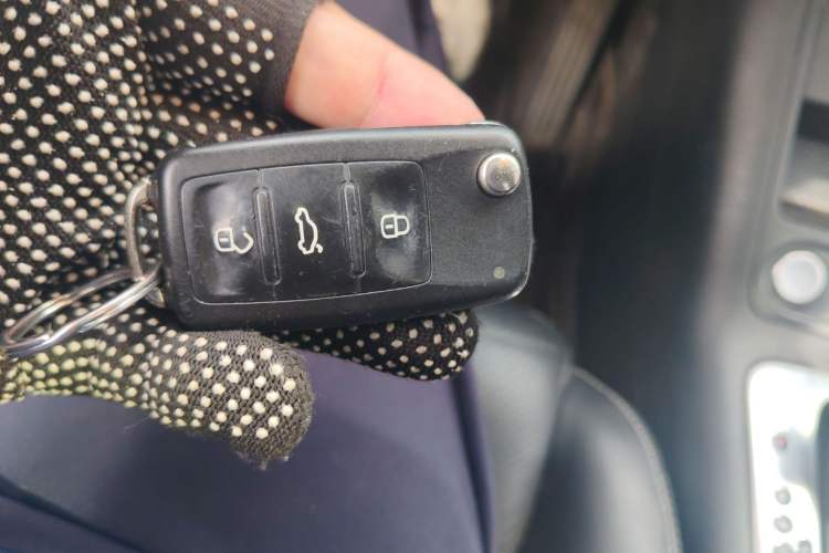 Used Volkswagen Tiguan 2016 300TSI Automatic Two-Wheel Drive Luxury Edition Vehicle Key