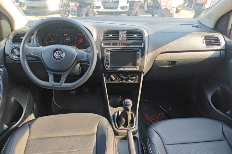 Used Volkswagen Polo 2014 1.4L Manual Fashion Edition