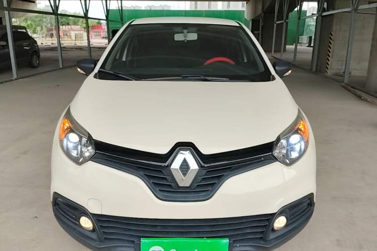 Used Renault Captur 2015 1.2T Automatic Standard Edition
