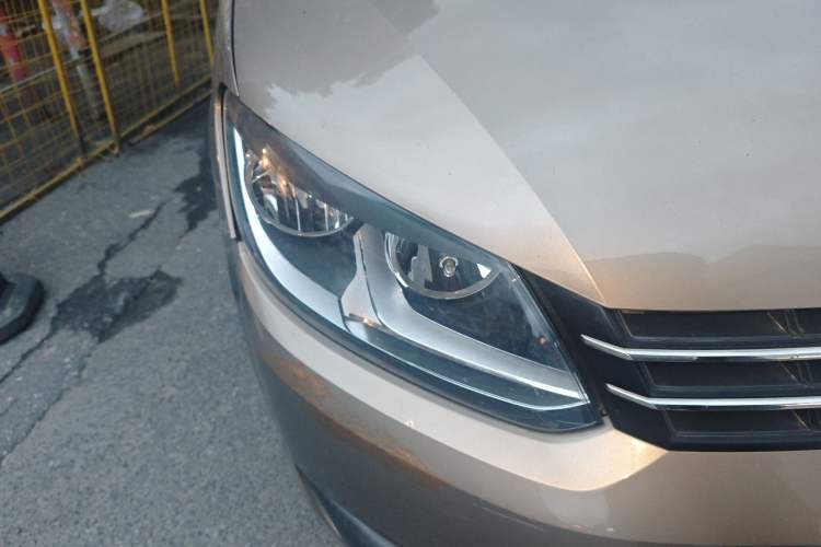 Used Volkswagen Touran 2015 1.4T Manual Comfort Edition 5-Seater
