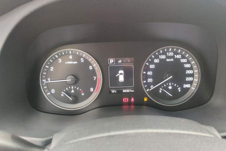 Used Hyundai Tucson 2018 1.6T Dual-Clutch Two-Wheel Drive 15th Anniversary Special Edition Instrument Cluster