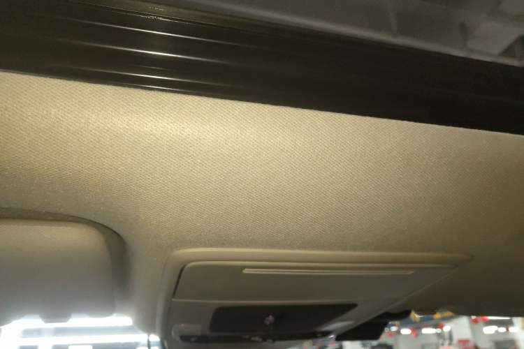 Used Honda Civic 2023 240TURBO CVT Dynamic Edition Headliner