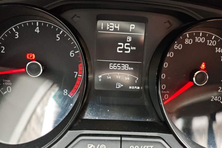 Used Volkswagen Lavida 2019 Lavida Start 1.5L Automatic Trendy Version China VI Standard Odometer Close Up