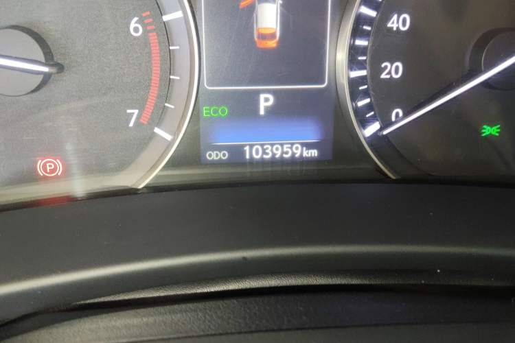 Used Lexus RX 2016 300 4x4 Elegant Edition China V-standard Odometer Close Up