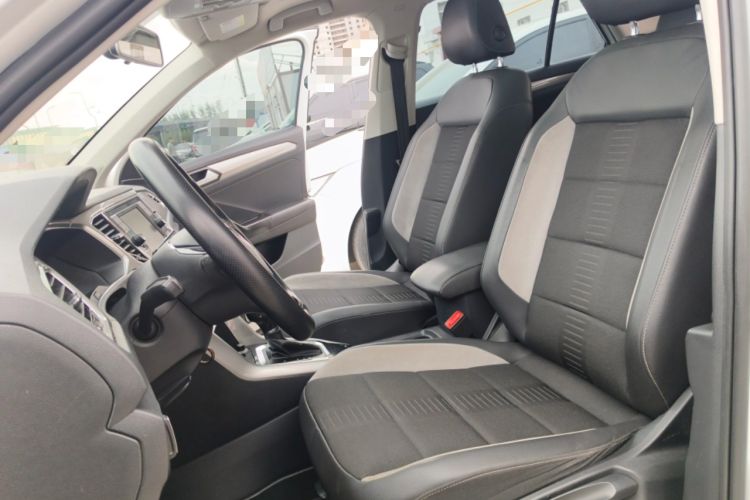 Used Volkswagen T-ROC 2020 230TSI DSG Two-Wheel Drive Advanced Version Left Front Seat