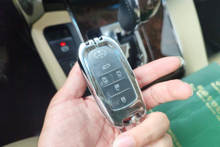 Used Toyota Alphard 2018 Revised Version 3.5L Luxury Edition Vehicle Key