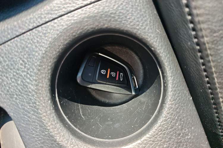 Used Nissan Tiida 2011 1.6L CVT Smart Version
