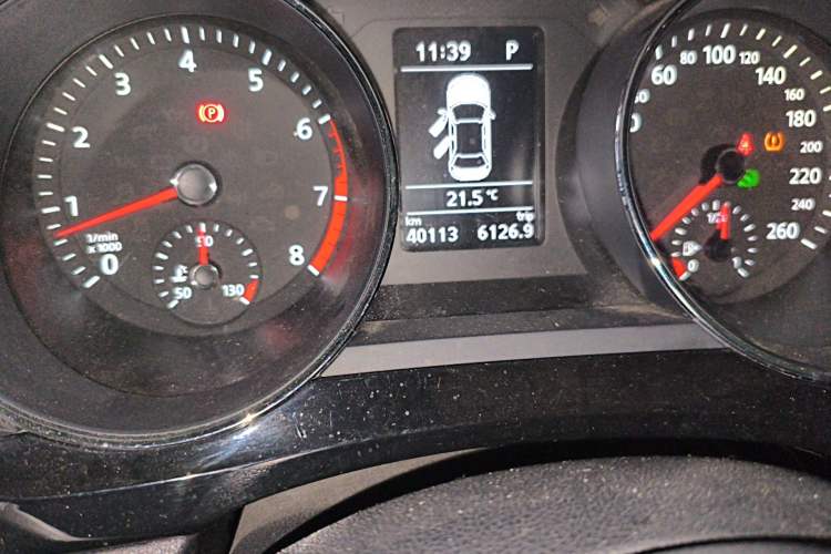 Used Volkswagen Sagitar 2018 280TSI DSG Ignite Edition Odometer Close Up