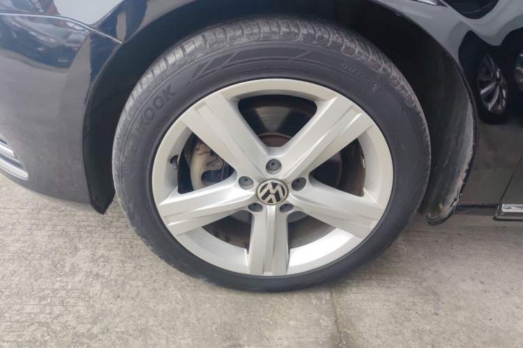 Used Volkswagen Magotan 2016 1.8TSI Luxury Comfort Model
