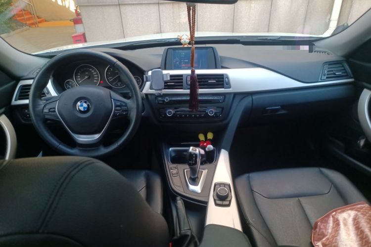 Used BMW 3 Series GT 2013 320i Leading Model