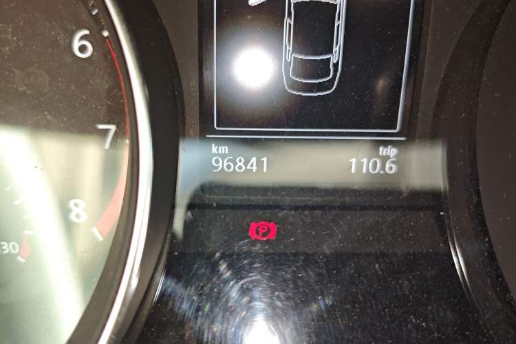 Used Volkswagen Magotan 2017 280TSI DSG Comfort Model Odometer Close Up