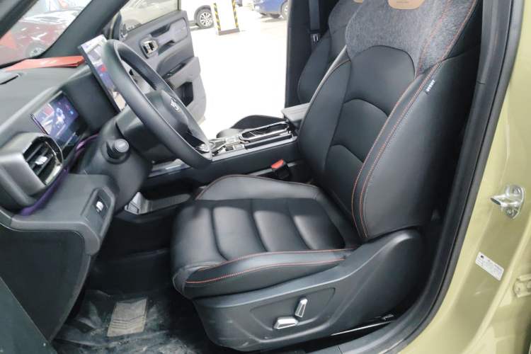 Used Geely Auto Cowboy 2025 1.5TD Fun-Offroad Version