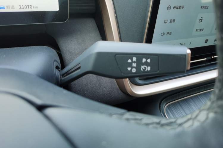 Used Dongfeng eπ eπ008 2024 636Max All-Electric Version 6 Seats