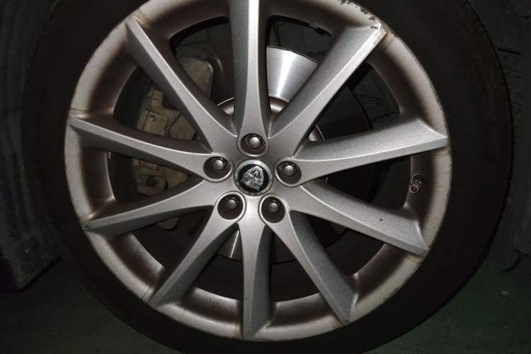 Used Jaguar XJ 2012 XJL 3.0 Flagship Business Edition Right Front Wheel Hub