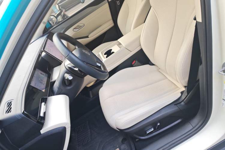 Used BYD Qin L 2025 EV 545KM Beyond Version
