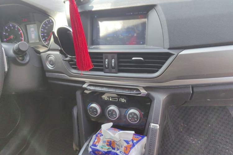 Used Haval H6 2018 Red-Label Sport Edition 1.5T Automatic Two-Wheel Drive Elite Model Audio And AC Panel