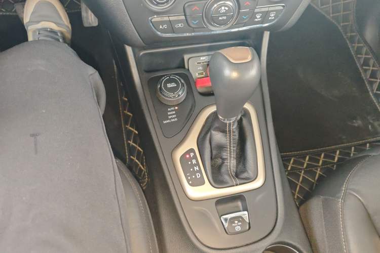 Used Jeep Cherokee 2017 2.4L Professional Smart Edition
