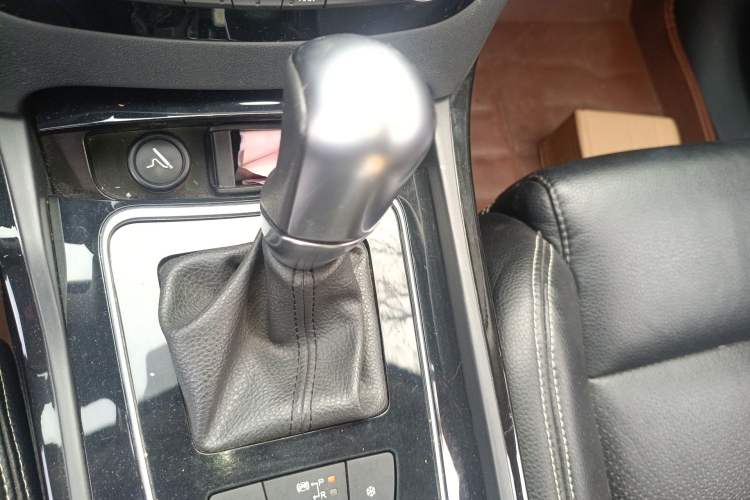 Used Peugeot 508 2012 2.0L Automatic Sunroof Classic Edition
