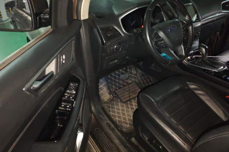 Used Ford Edge 2018 EcoBoost 245 Four-Wheel Drive Titanium 7-Seater