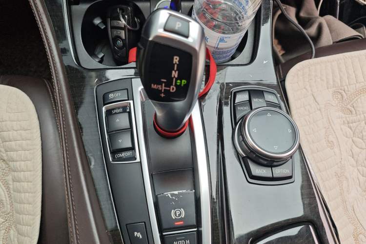 Used BMW 5 Series 2014 525Li Luxury Design Package
