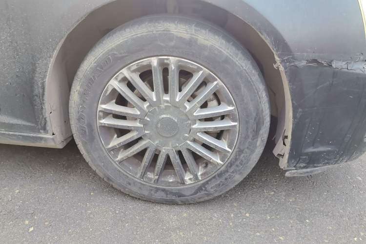 Used Cadillac SLS Seville 2011 2.0T Elite Edition Right Front Wheel Hub