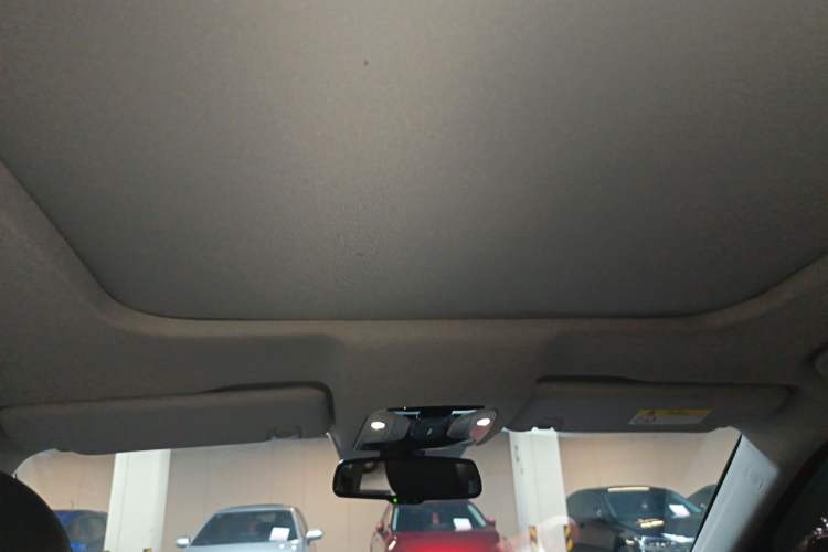 Used GAC Trumpchi GS8 2017 320T Two-Wheel Drive Luxury Smart Connectivity Version (7 Seats)
