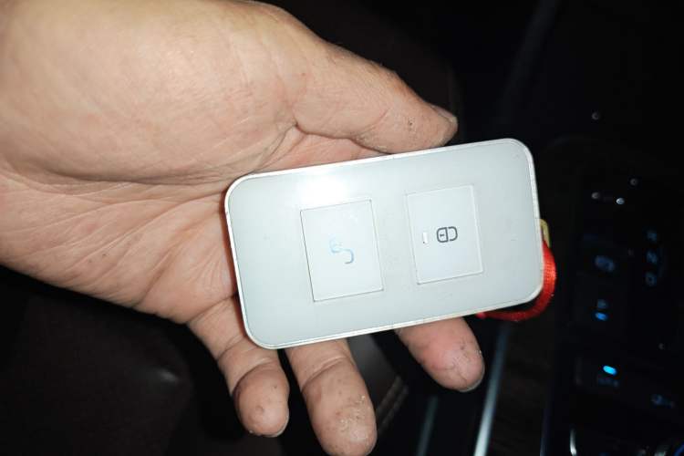 Used BYD Tang New Energy 2015 2.0T Four-Wheel-Drive Flagship Model