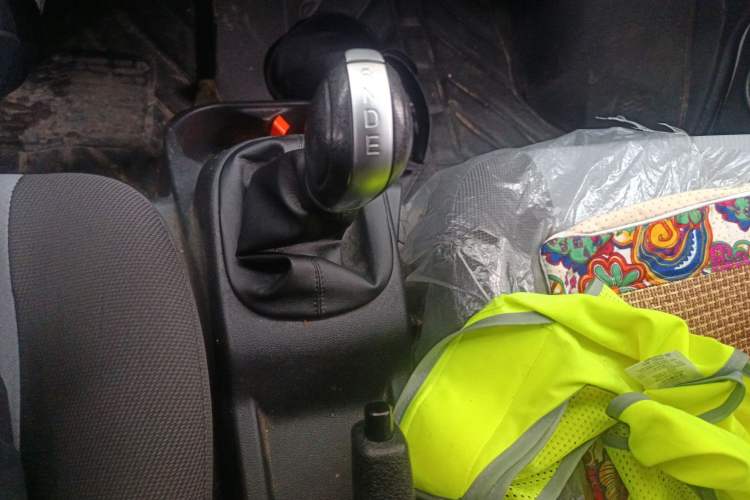 Used CHANGAN KAICHENG Ruixing EM60 2022 Pure Electric Van 4498 mm Long Flat Roof with Rear-Hinged Doors 2 Seats 60 kW 41.86 kWh
