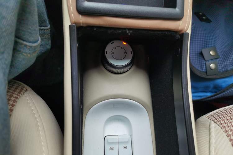 Used Wuling Hongguang MINIEV 2024 3rd Generation 215km Advanced Version Gear Lever