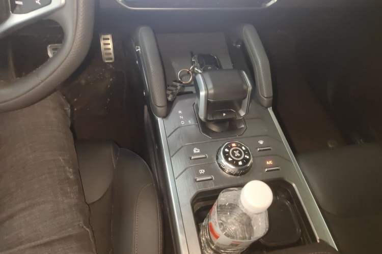 Used JETOUR Traveler 2023 2.0T All-Wheel Drive CrossPRO+
