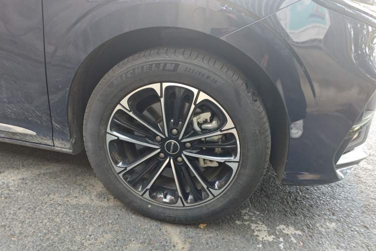 Used Roewe iMAX8 2022 400TGI Prestige Edition