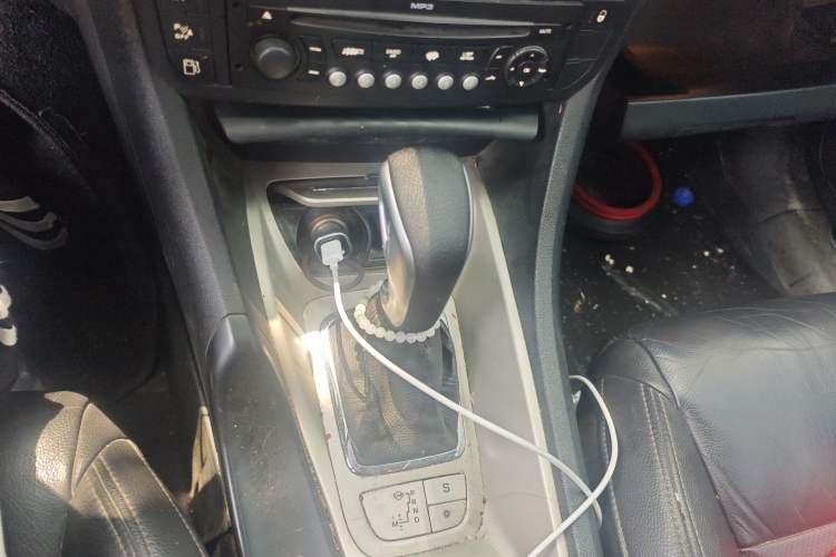 Used Citroen C5 2011 Dongfang Zhilü 2.3L Automatic Zunyu Model
