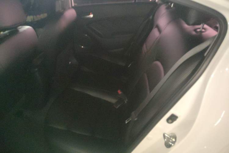 Used Kia K3 2016 1.6L Automatic GLS
