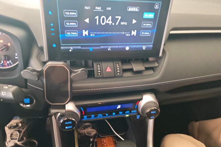 Used Toyota Wildlander 2020 2.0L CVT 4x4 Luxury Edition