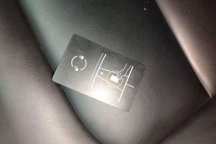 Used Tesla Model Y 2023 Rear-Wheel-Drive Version
