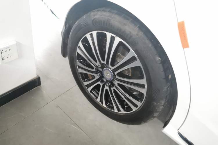 Used Mercedes-Benz C-Class 2015 Facelift C 200 L