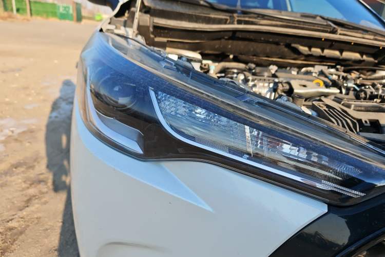 Used Toyota Corolla Cross 2024 2.0L Smart Electric Hybrid Dual-Engine Elite Edition