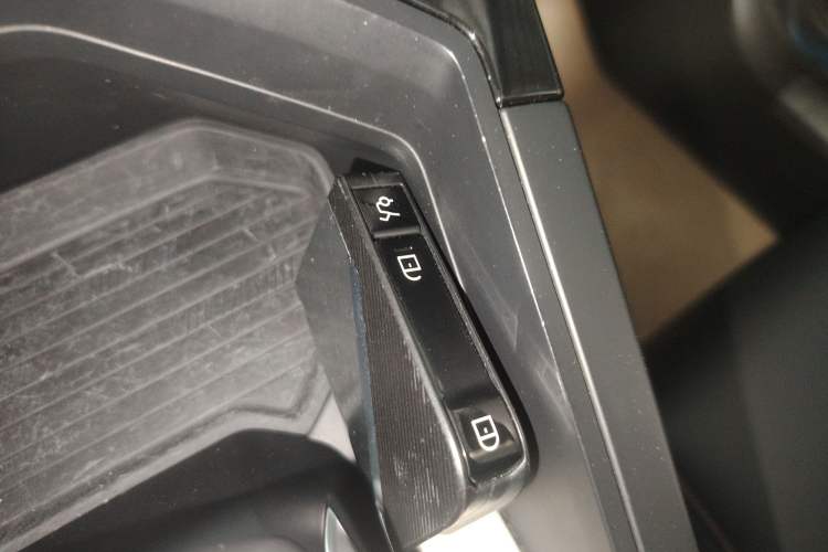 Used Lynk & Co 06 2020 1.5T YAO Halo