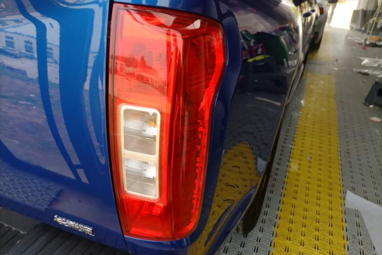 Used Great Wall Poer 2021 2.0T Commercial Version Automatic Diesel Two-Wheel Drive Elite Trim with Long Bed – GW4D20M Exterior 3