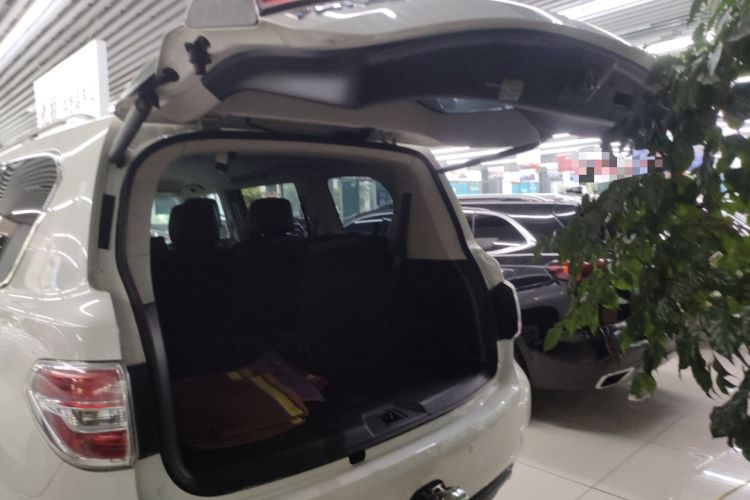 Used Nissan Patrol 2018 Y62 4.0 XE Middle East Trunk