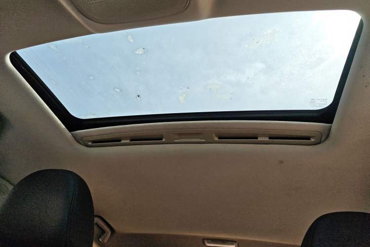 Used Haval H2 2017 Red-Label 1.5T Automatic Two-Wheel Drive Luxury Model
