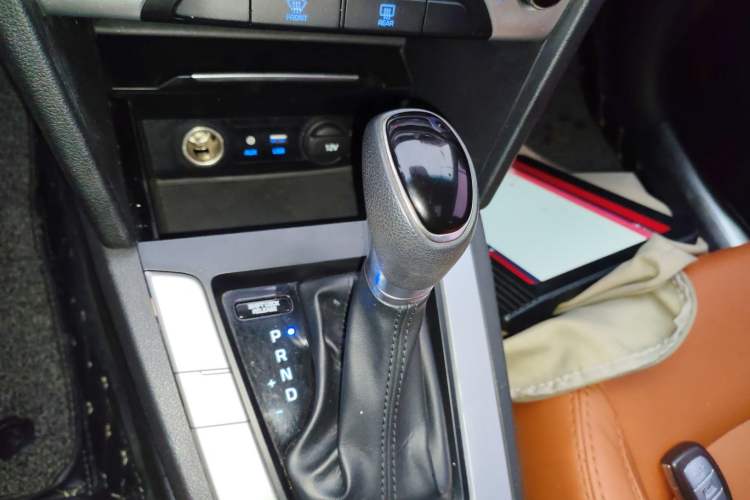 Used Hyundai Elantra (6th Generation / Lingdong) 2016 1.6L Automatic ZhiXuan – Elite Version