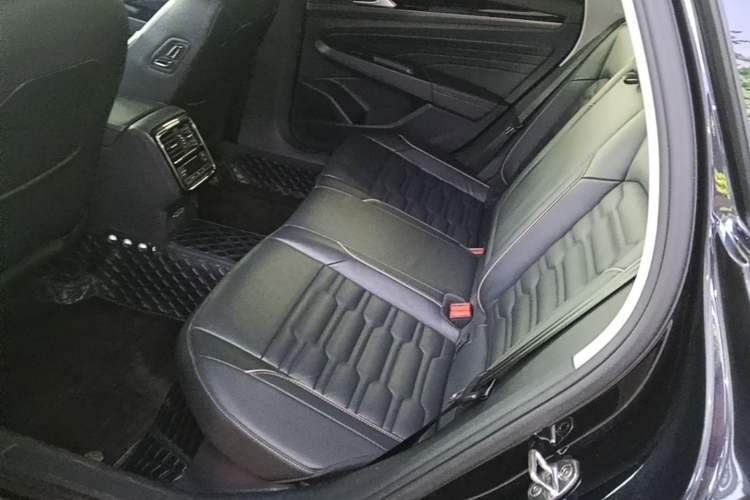Used Volkswagen Passat 2019 330TSI Elite Edition China VI
