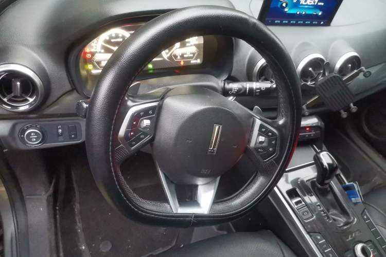 Used Wey VV7 2017 2.0T Ultra-Luxury Version
