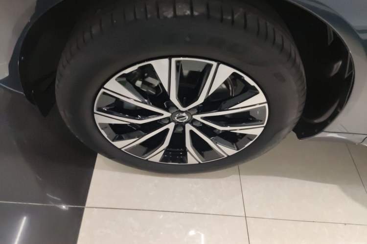 Used Volvo XC60 2025 B5 Four-Wheel Drive Smart & Advanced Luxury Edition