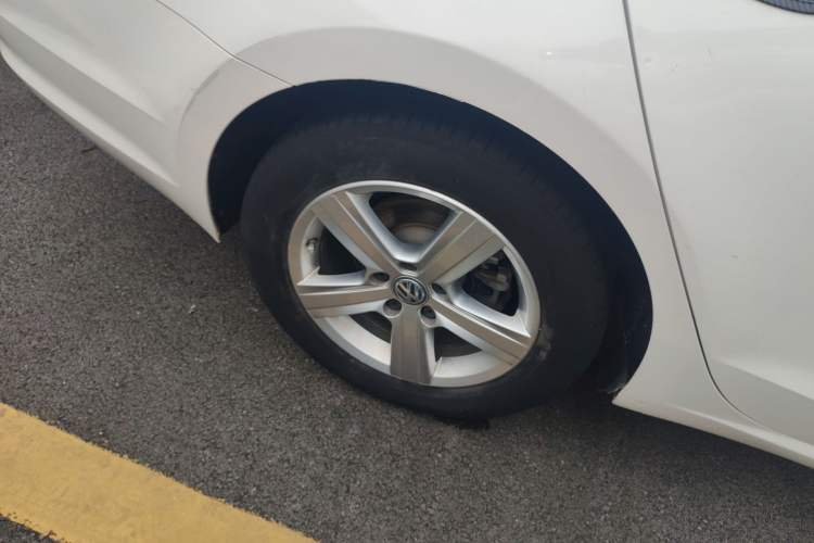 Used Volkswagen Lamando 2019 230TSI DSG Fashion Edition China VI Right Rear Wheel Hub