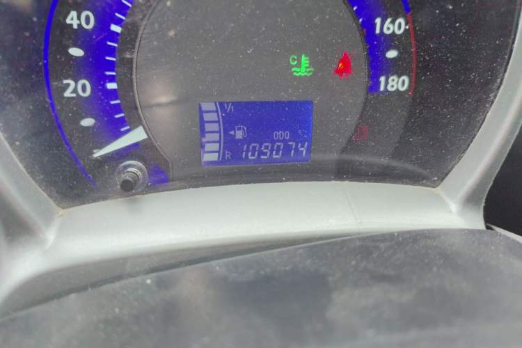 Used BYD F0 2012 1.0L XuanKu Trim Odometer Close Up