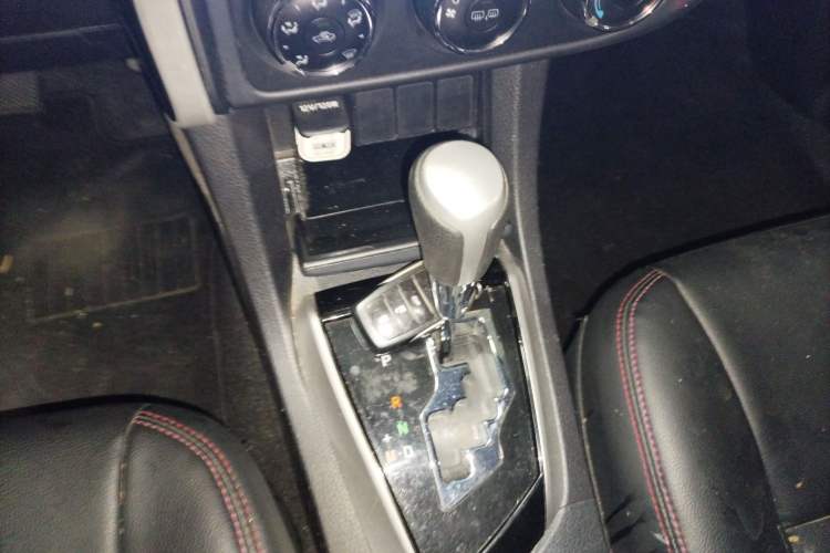 Used Toyota Corolla 2018 1.2T S-CVT GL Smart Enjoyment Version Gear Lever